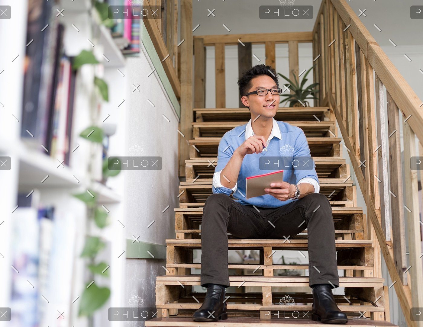 demo-attachment-174-portrait-of-young-businessman-in-casual-P86QBSV